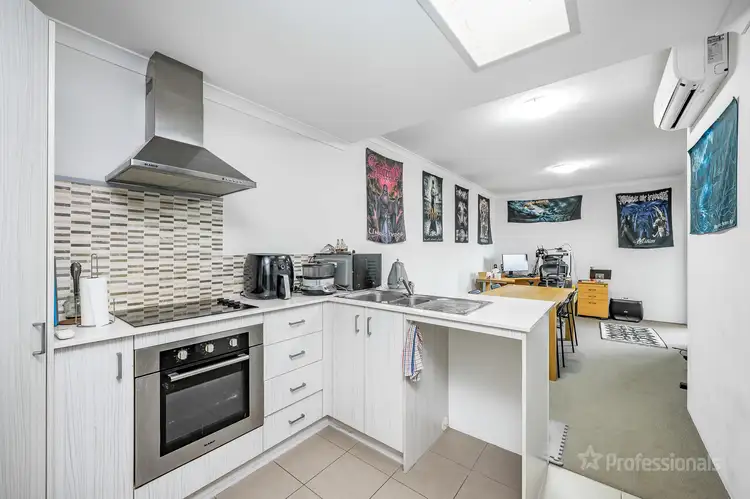 Seventh view of Homely house listing, 5/2 Royston Link, Butler WA 6036