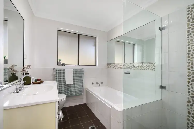 Fifth view of Homely house listing, 4 Traves Place, Kincumber NSW 2251