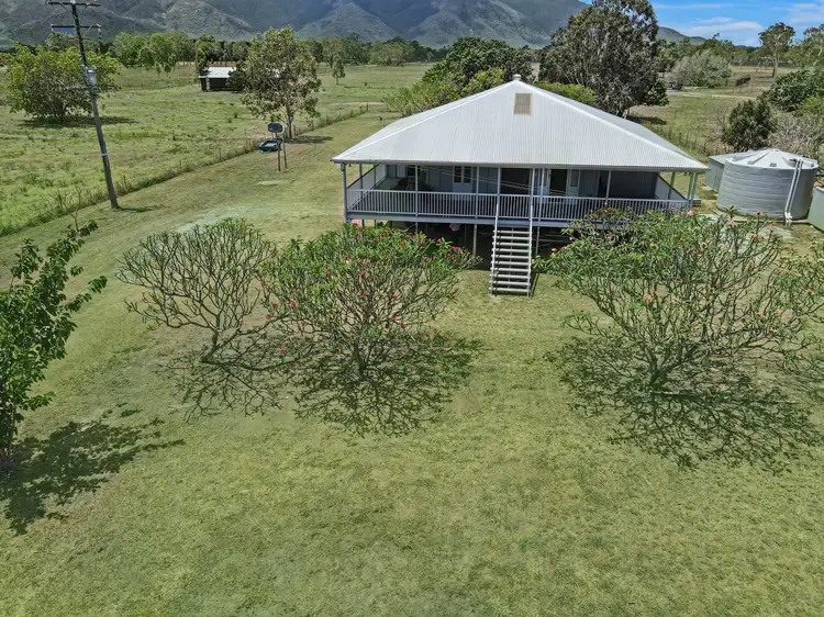 208 Buck Road, Barringha QLD 4816