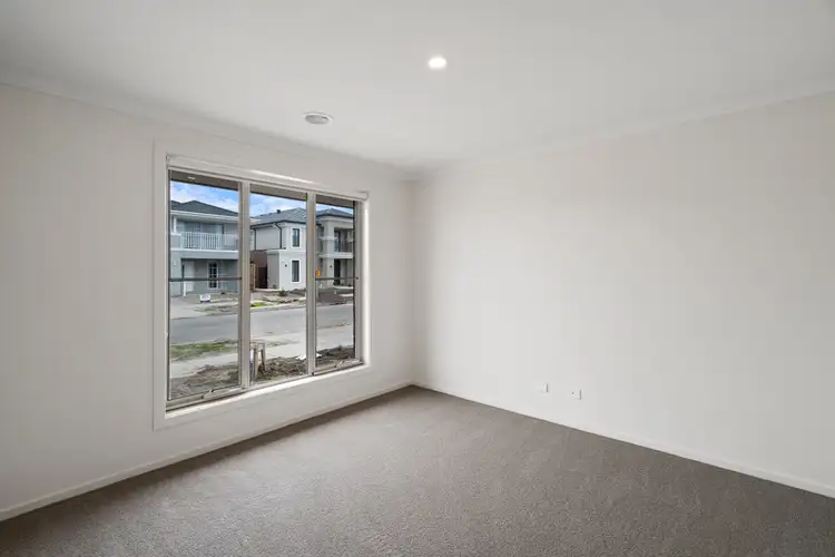 Fifth view of Homely house listing, 8 Wellingford Road, Clyde North VIC 3978