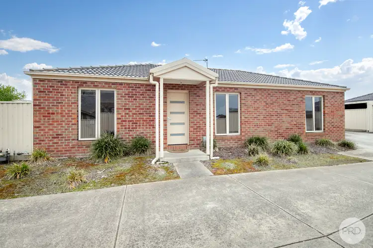 2/261 Albert Street, Sebastopol VIC 3356