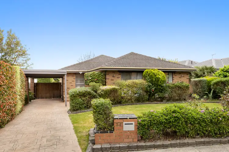 34 Windermere Drive, Ferntree Gully VIC 3156