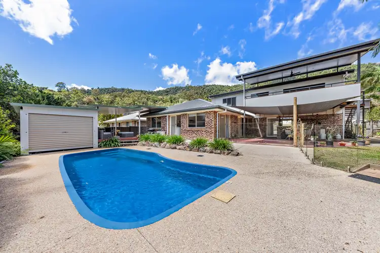 18 Border Drive, Cannonvale QLD 4802