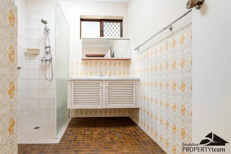 Sixth view of Homely unit listing, 1/382 Chapman Road, Bluff Point WA 6530