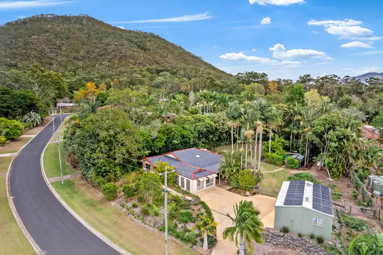 9 Diamantina Drive