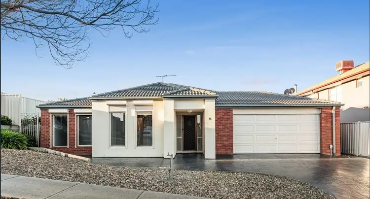 6 Adderley Drive