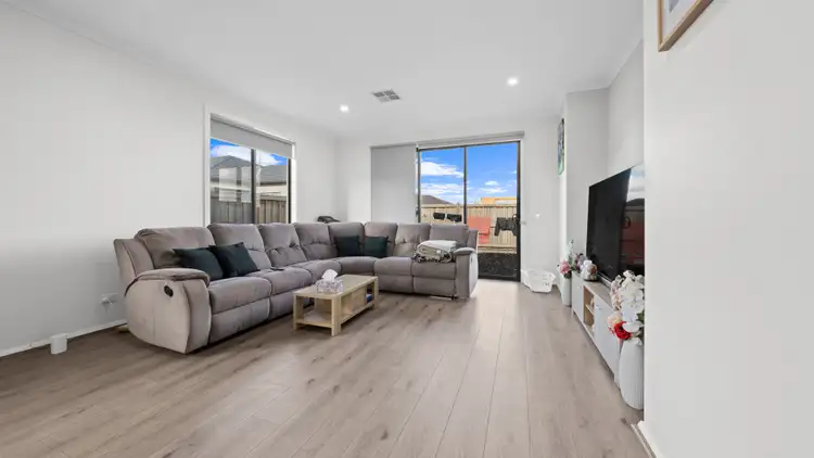 Fifth view of Homely house listing, 3 Platypus Chase, Beveridge VIC 3753