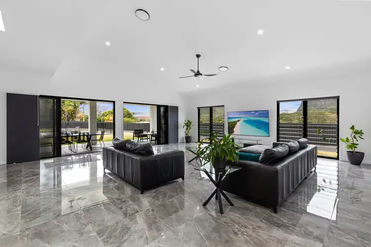 16 Crestwood Road