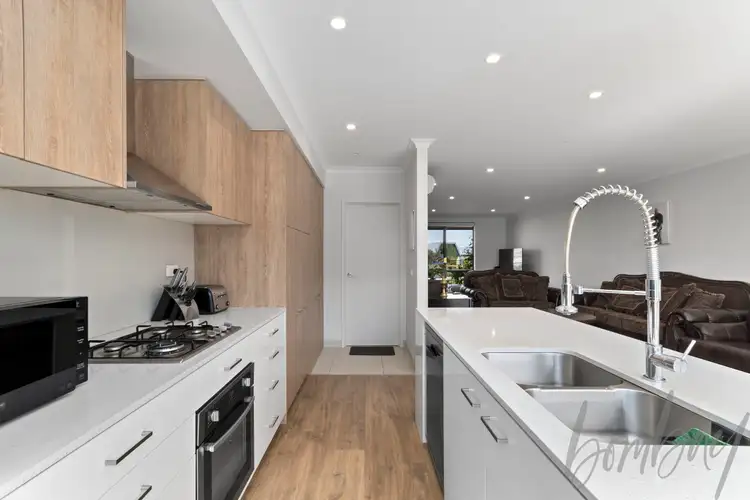 32 Macedon Parade, Wollert VIC 3750