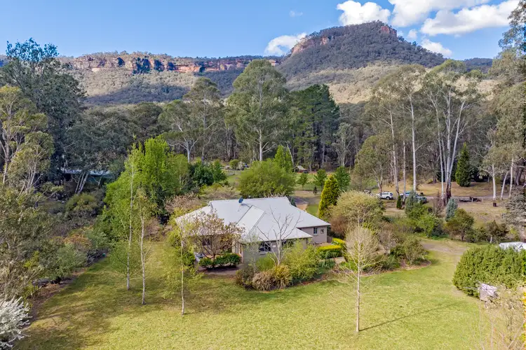 35 Benbow Road, Kanimbla NSW 2790