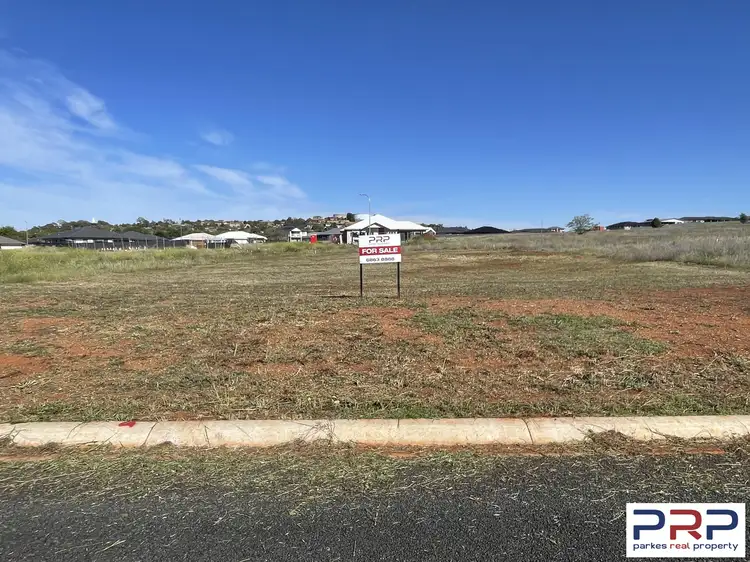 23 Acacia Circuit, Parkes NSW 2870