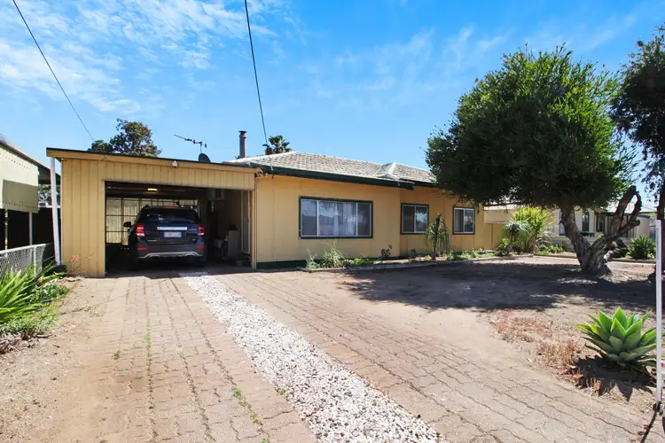 12 Hopkins Street, Renmark SA 5341