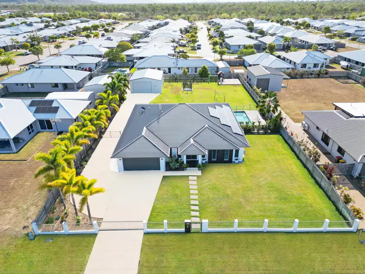 4-6 Conway Street, Mount Low QLD 4818