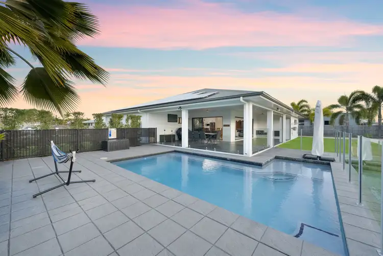 Fourth view of Homely house listing, 4-6 Conway Street, Mount Low QLD 4818