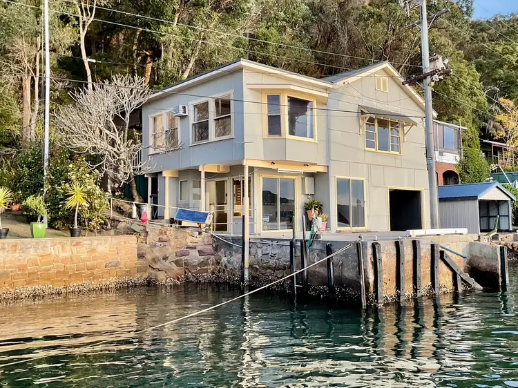 998 Hawkesbury River, Little Wobby NSW 2256
