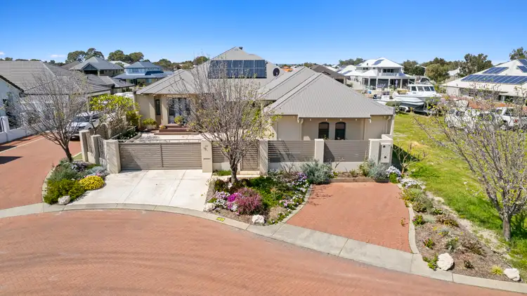 48 Erins Isle, Dudley Park WA 6210
