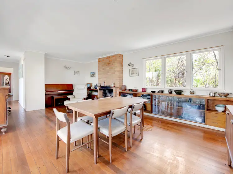 37 Blackstone Street, Indooroopilly QLD 4068