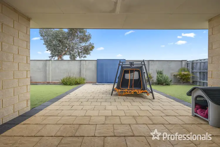 Fourth view of Homely house listing, 29 Interlaken Loop, Ellenbrook WA 6069