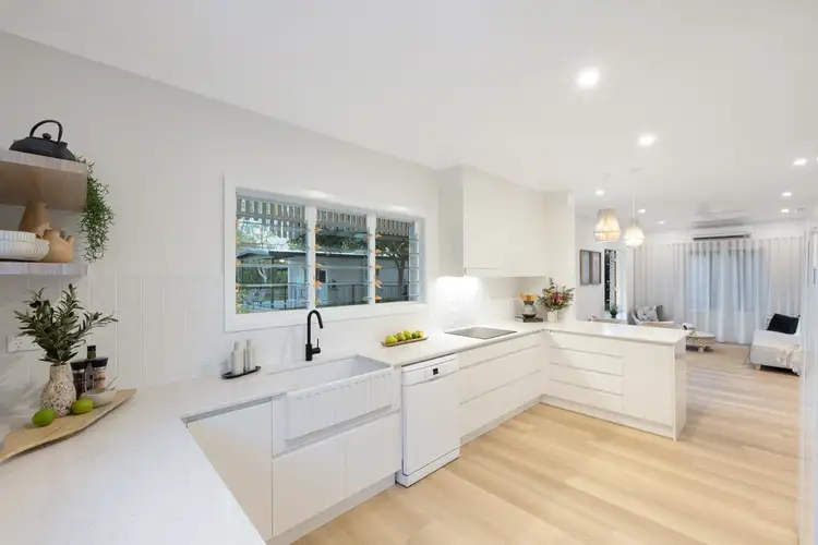 Sixth view of Homely house listing, 10 Princes Road, Hyde Park QLD 4812
