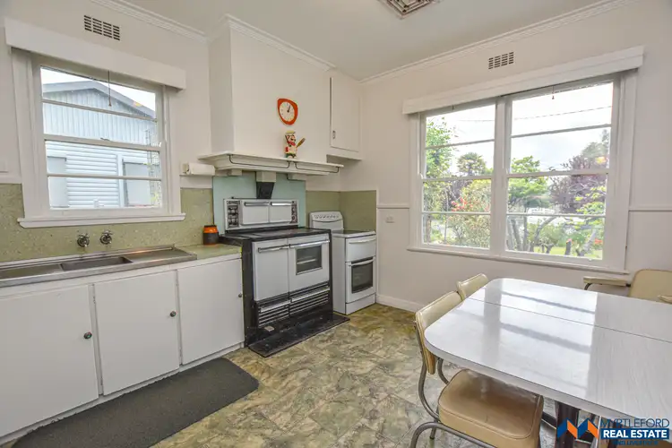 Seventh view of Homely house listing, 8 Heather Grove, Myrtleford VIC 3737