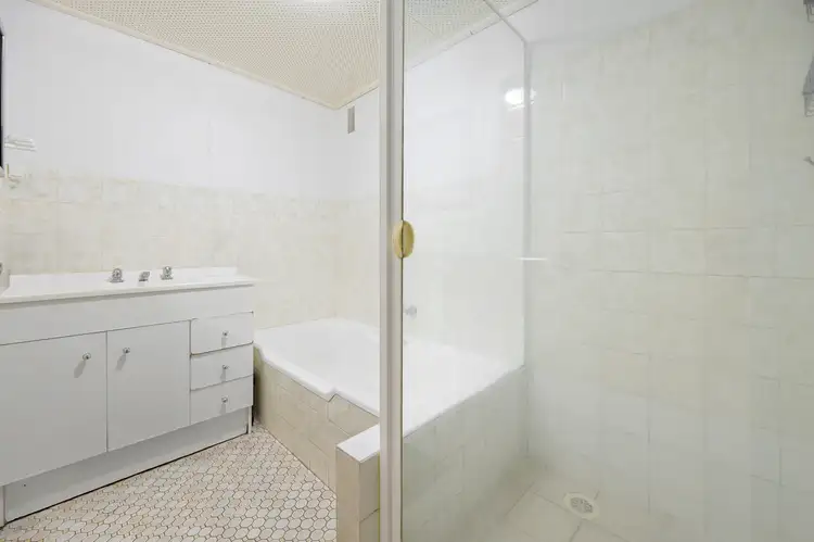 Fifth view of Homely apartment listing, 12/72 Marine Parade, Southport QLD 4215