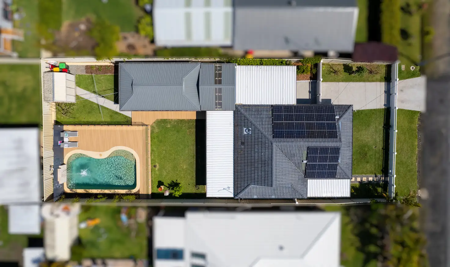 Main view of Homely house listing, 10 Erin Avenue, Berkeley Vale NSW 2261