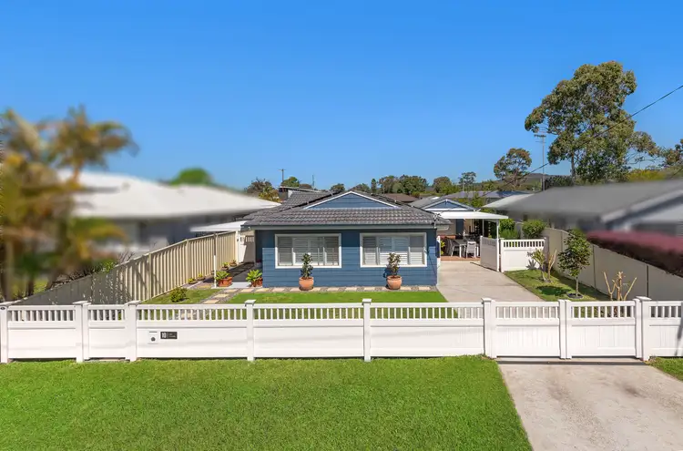 Sixth view of Homely house listing, 10 Erin Avenue, Berkeley Vale NSW 2261