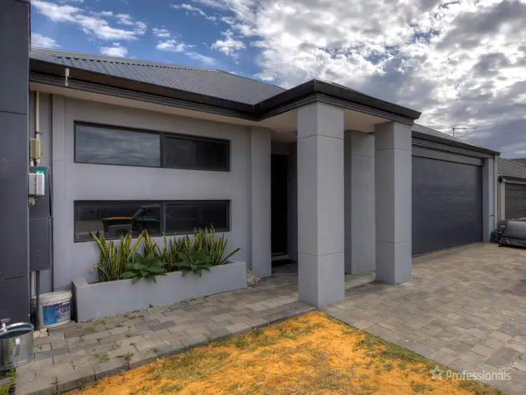 Third view of Homely house listing, 8 Mariala Vista, Yanchep WA 6035