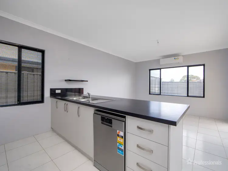 Sixth view of Homely house listing, 8 Mariala Vista, Yanchep WA 6035