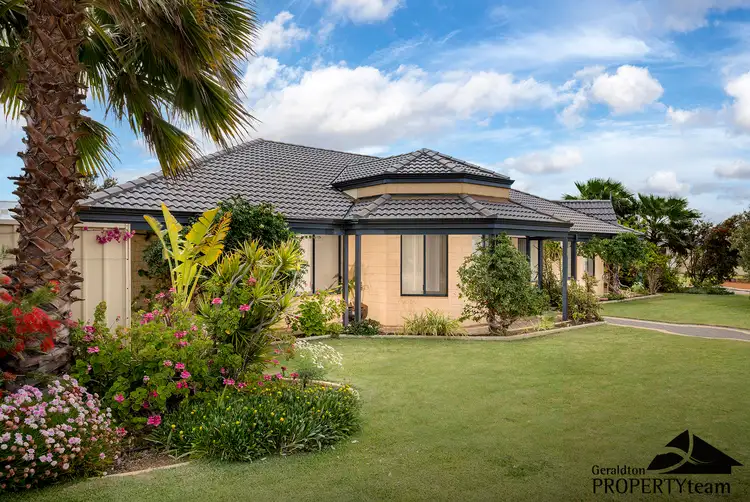 16 Wildwave Bend, Wandina WA 6530