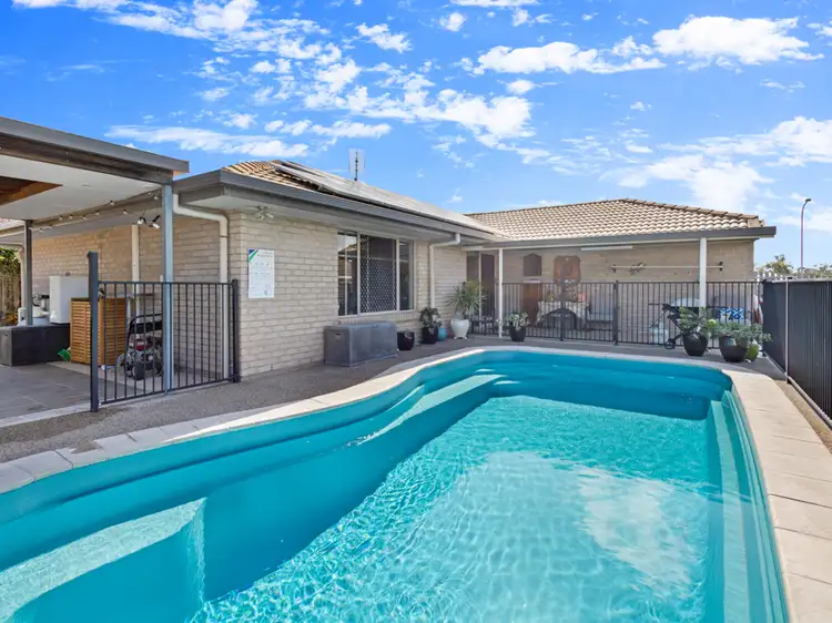 18 Crystal Court, Urangan QLD 4655