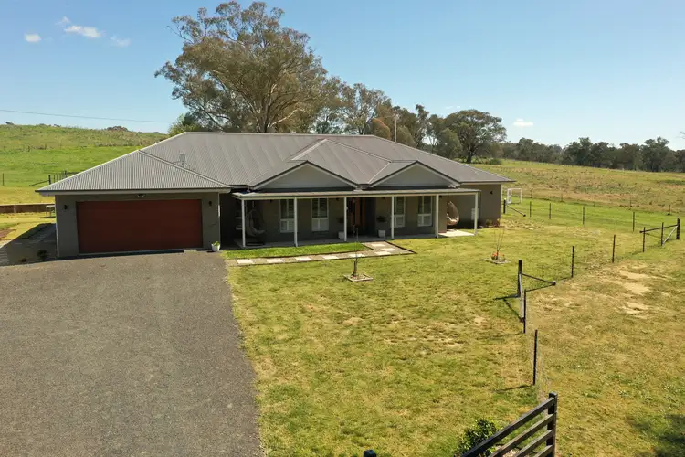 83 Thomsons Road, Young NSW 2594