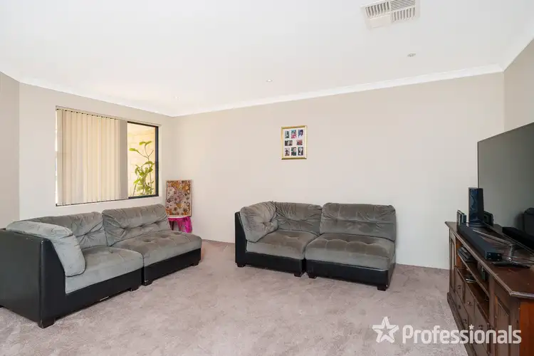 Seventh view of Homely house listing, 6 Baglione Green, Tapping WA 6065