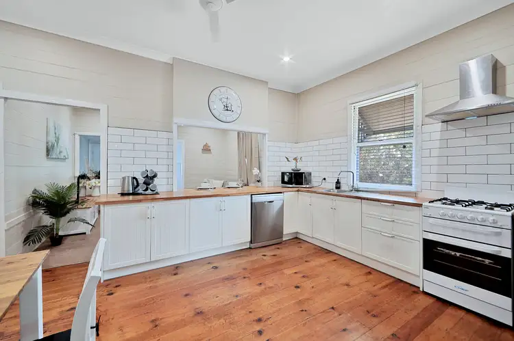 359 Bourbong Street, Millbank QLD 4670