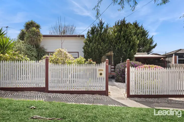 4 Oxley Street, Sunbury VIC 3429