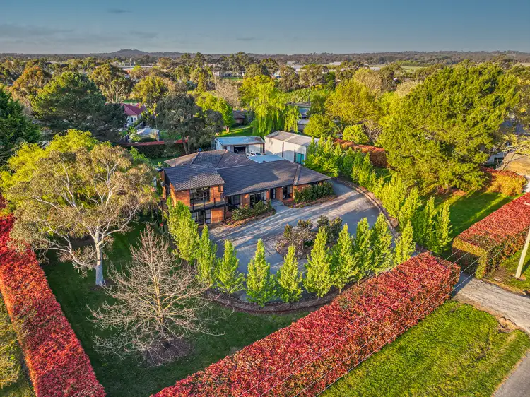 2-4 Latrobe Street, Kyneton VIC 3444