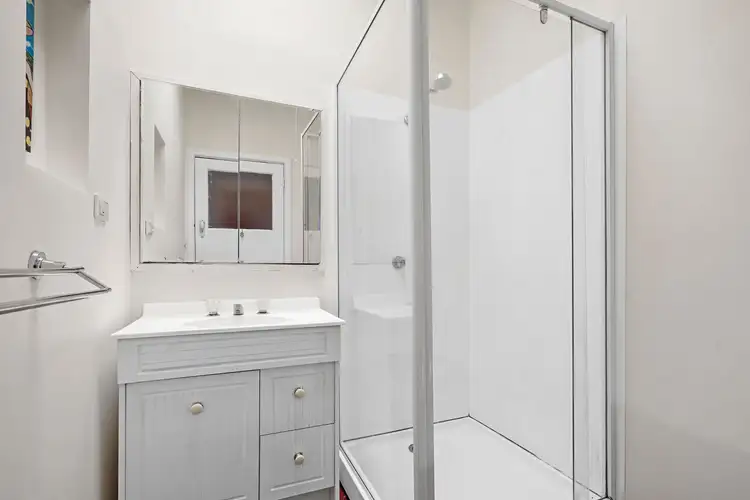 Sixth view of Homely house listing, 3 Carruthers Court, Thomson VIC 3219