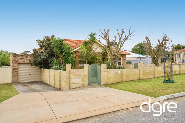 4 Bradbury Road