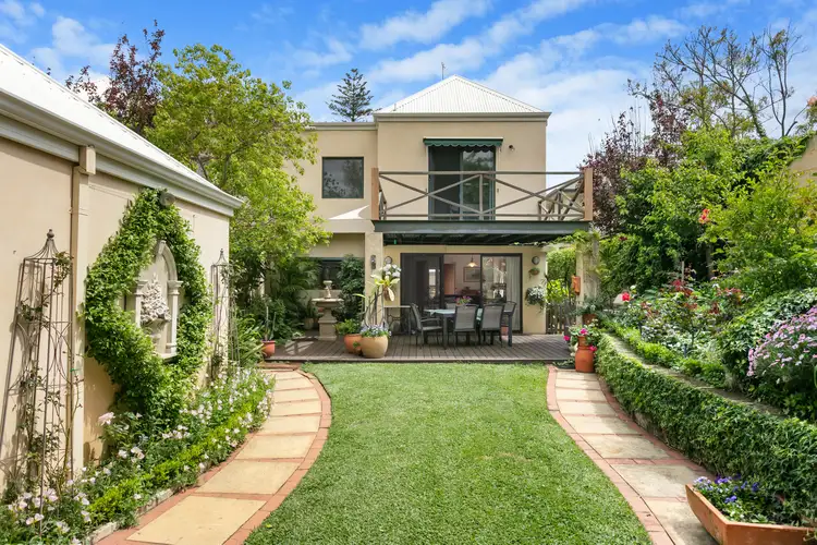 14A Walpole Street, Swanbourne WA 6010