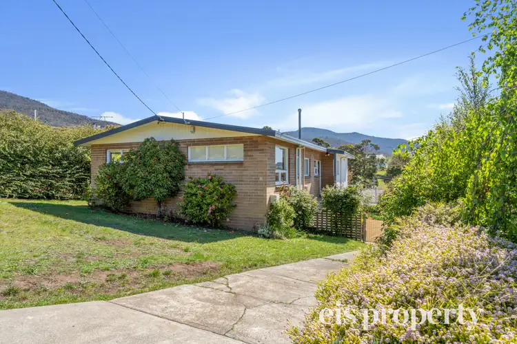 12 Riverview Parade, Rosetta TAS 7010
