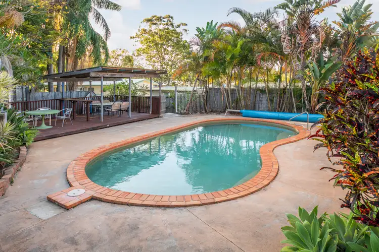8 Erica Court, Labrador QLD 4215