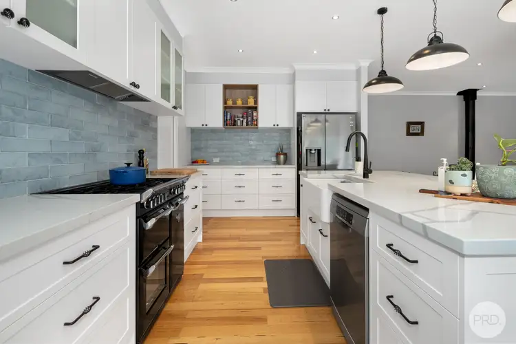 Fifth view of Homely house listing, 87 Taemore Close, Haddon VIC 3351