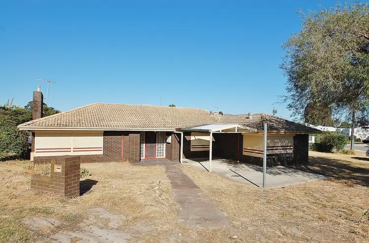71 Embleton Avenue, Morley WA 6062