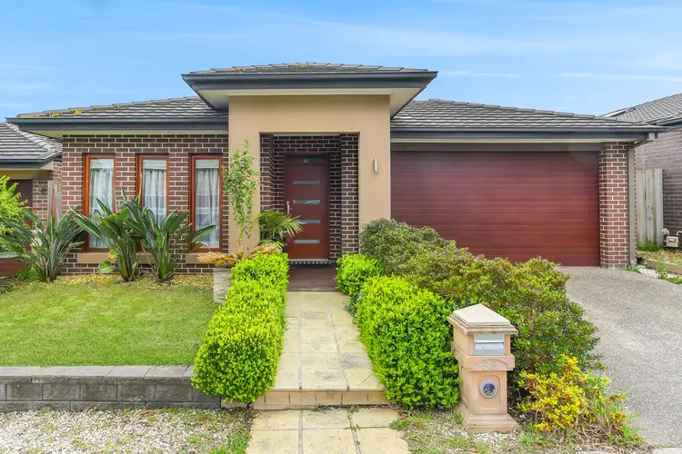 Second view of Homely house listing, 33 Nature Circuit, Cranbourne North VIC 3977