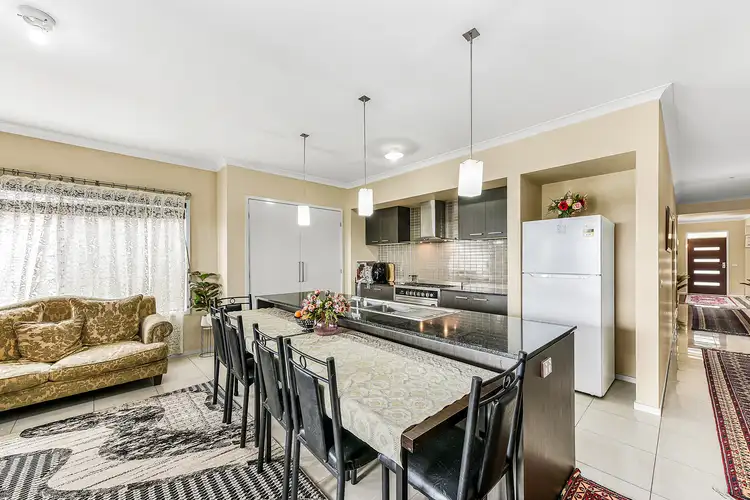 Fifth view of Homely house listing, 33 Nature Circuit, Cranbourne North VIC 3977