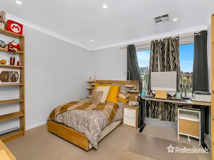 Seventh view of Homely townhouse listing, 2/2 Ursuline Vista, Queens Park WA 6107
