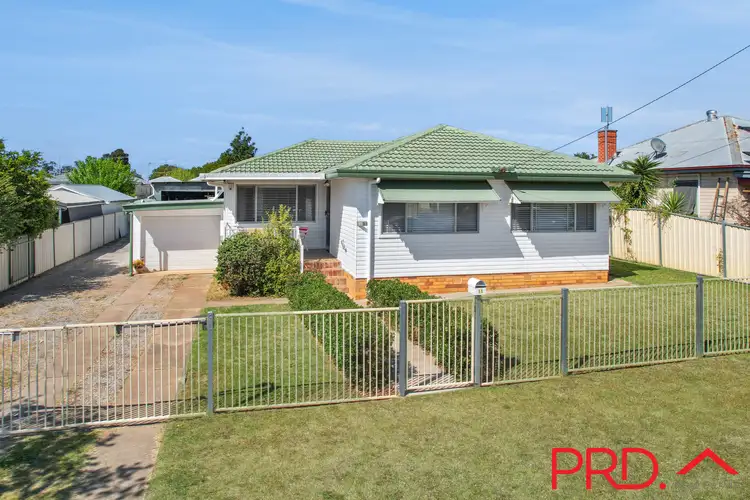 11 Preston Avenue, Tamworth NSW 2340