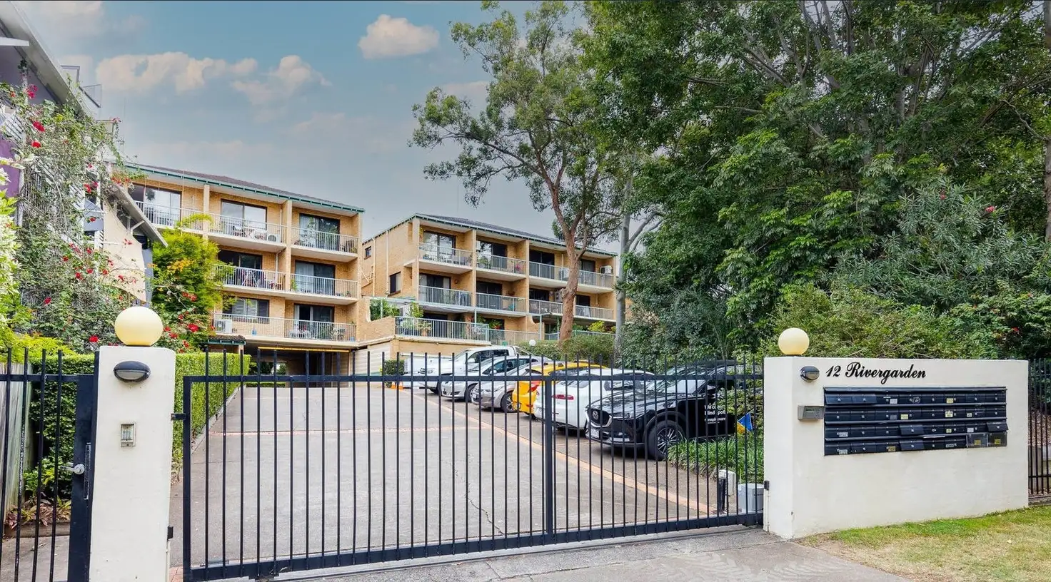 Main view of Homely unit listing, 10/12 Patrick Lane, Toowong QLD 4066