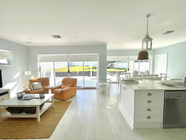 107 Sanctuary Point Road