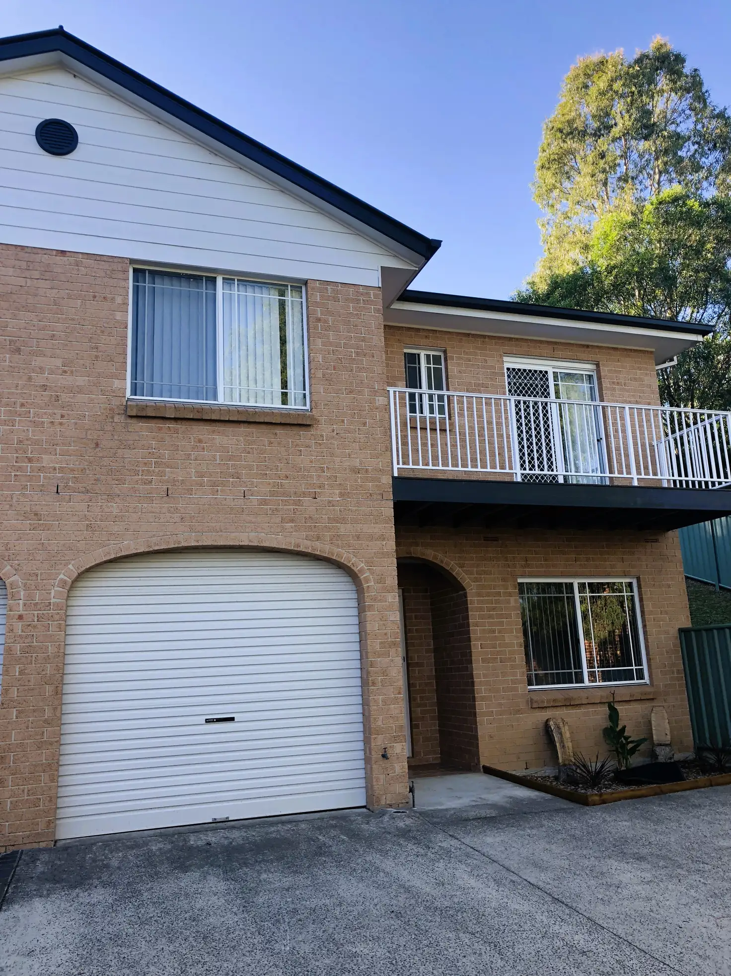 Main view of Homely townhouse listing, 4/7 Murrogun Crescent, Cordeaux Heights NSW 2526